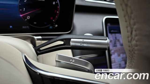 Mercedes-Benz S-Class 2026 — photo 12