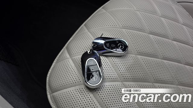 Mercedes-Benz S-Class 2026 — photo 21