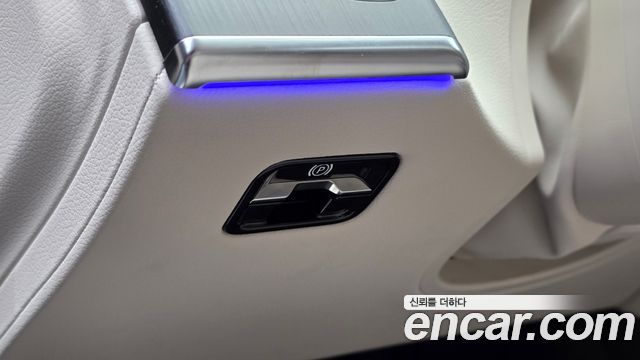 Mercedes-Benz S-Class 2026 — photo 30