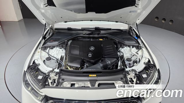 Mercedes-Benz E-Class 2026 — photo 6