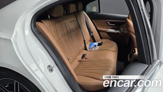 Mercedes-Benz E-Class 2026 — photo 17