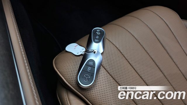 Mercedes-Benz E-Class 2026 — photo 21