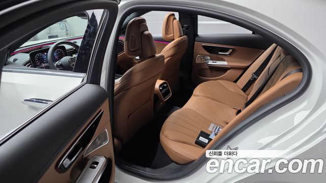 Mercedes-Benz E-Class 2026 — photo 24