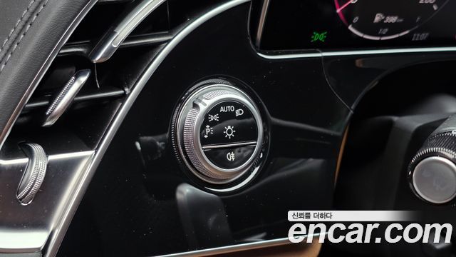 Mercedes-Benz E-Class 2026 — photo 28