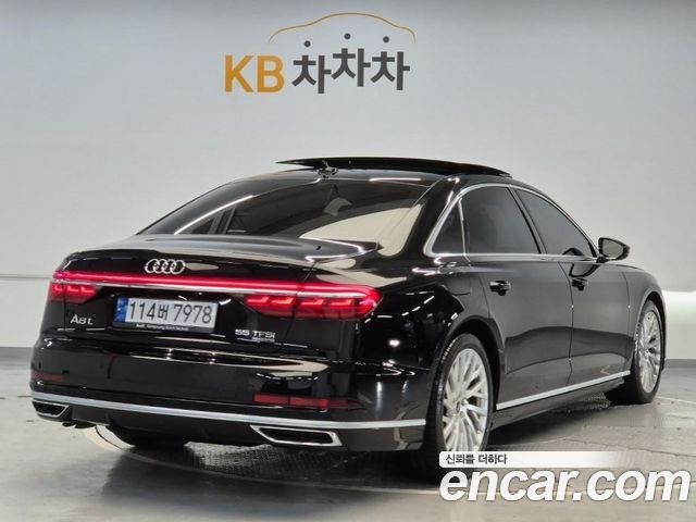 Audi A8 2021 — photo 4