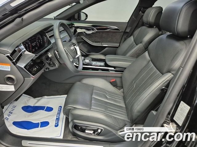 Audi A8 2021 — photo 5