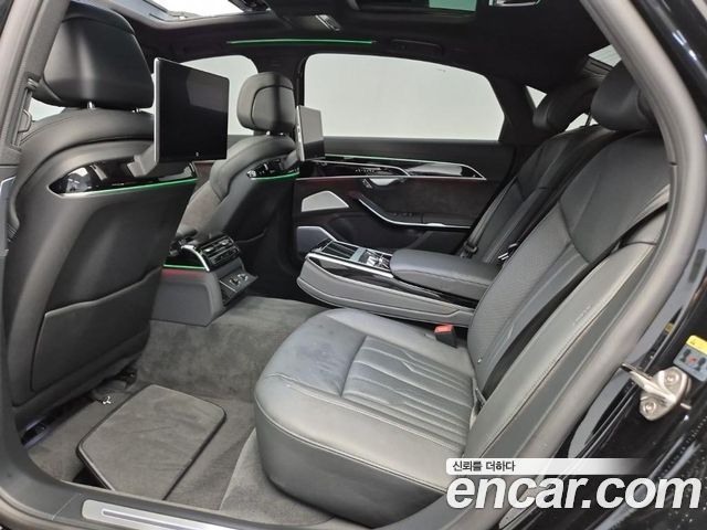 Audi A8 2021 — photo 6