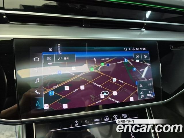 Audi A8 2021 — photo 8