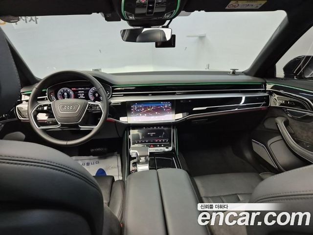 Audi A8 2021 — photo 11