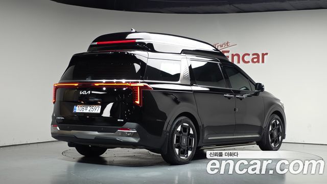 Kia Canival 2025 — photo 2