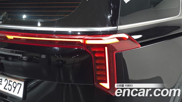 Kia Canival 2025 — photo 9
