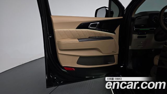 Kia Canival 2025 — photo 15