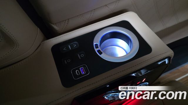 Kia Canival 2025 — photo 35
