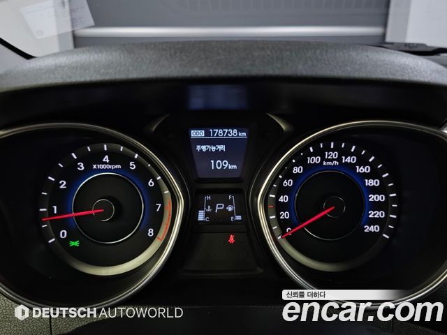 Hyundai AVANTE 2014 — photo 8