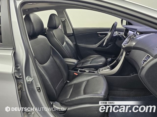 Hyundai AVANTE 2014 — photo 10