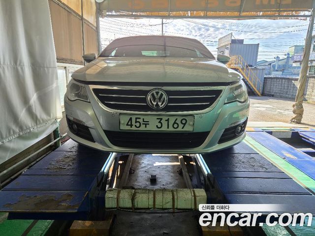 Volkswagen CC 2009 — photo 1