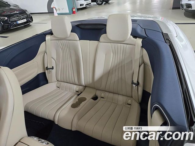 Mercedes-Benz E-Class 2018 — photo 16