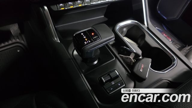 GMC Sierra 2023 — photo 12