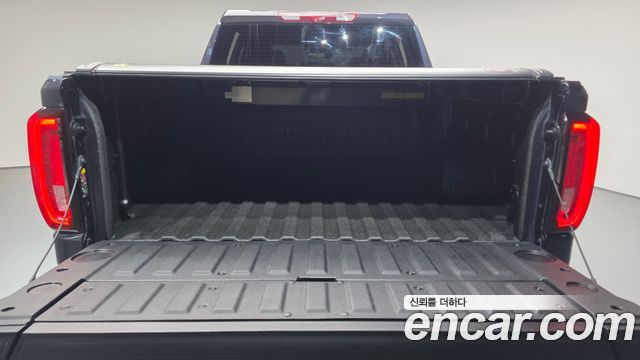 GMC Sierra 2023 — photo 26