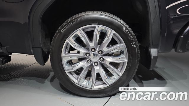 GMC Sierra 2023 — photo 7