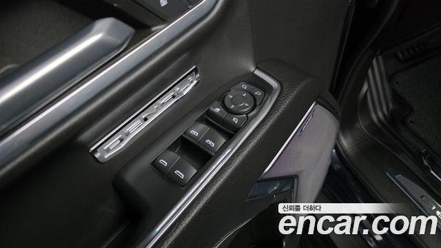 GMC Sierra 2023 — photo 31