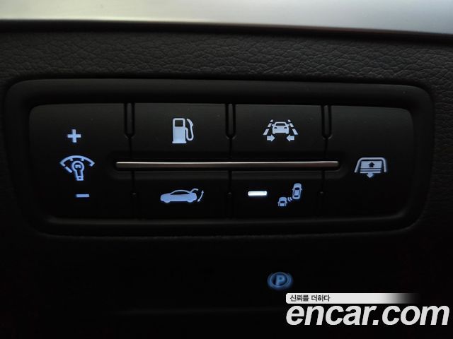 Genesis G80 2018 — photo 11