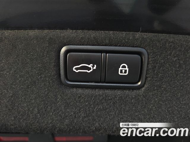 Genesis G80 2018 — photo 20