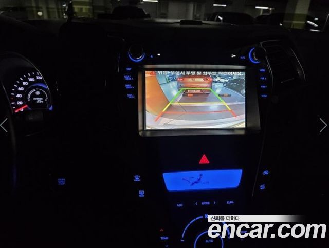 Hyundai Santafe 2015 — photo 11