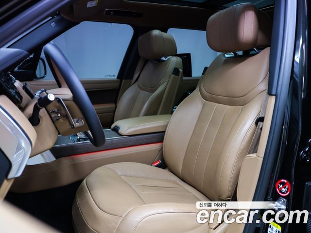 Land Rover Range Rover 2023 — photo 8