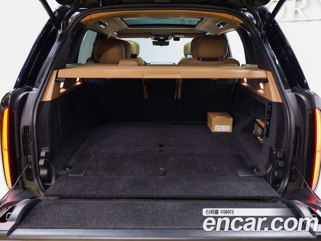 Land Rover Range Rover 2023 — photo 16