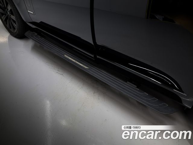 Land Rover Range Rover 2023 — photo 20