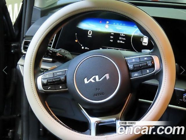 Kia Sportage 2023 — photo 8
