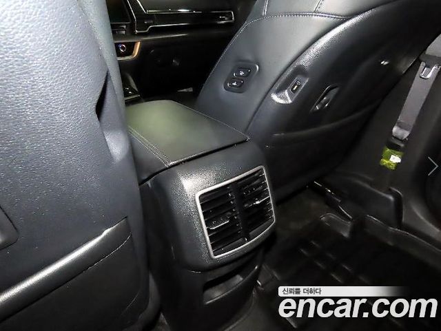 Kia Sportage 2023 — photo 16