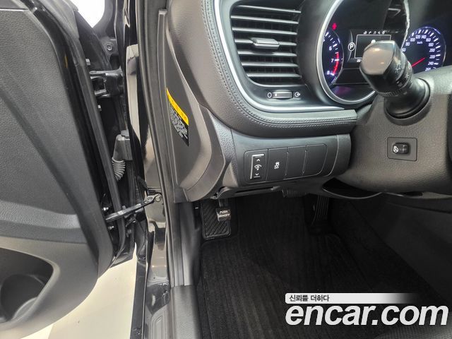 Kia K5 2015 — photo 16