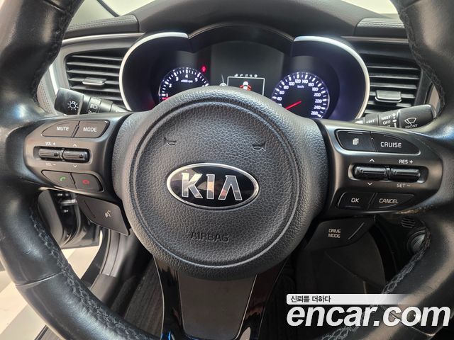 Kia K5 2015 — photo 17