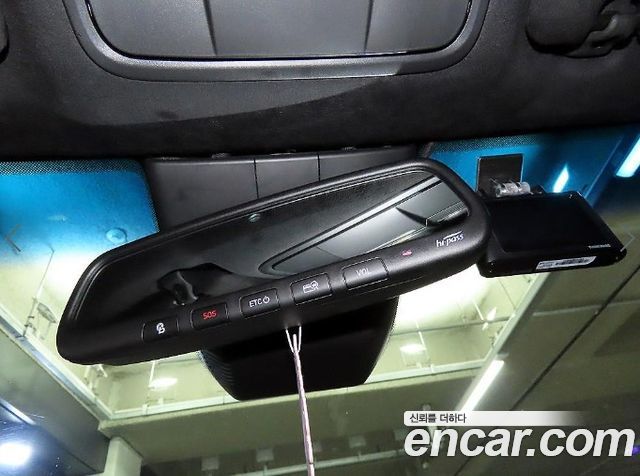 Hyundai Santafe 2019 — photo 14