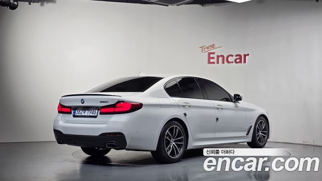 BMW 5-Series 2021 — photo 2