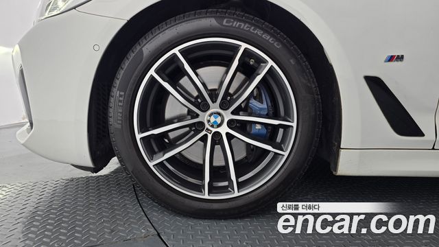 BMW 5-Series 2021 — photo 5