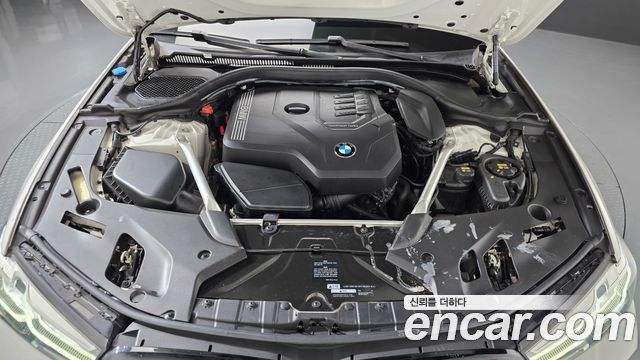 BMW 5-Series 2021 — photo 6