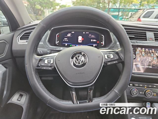 Volkswagen Tiguan 2020 — photo 13