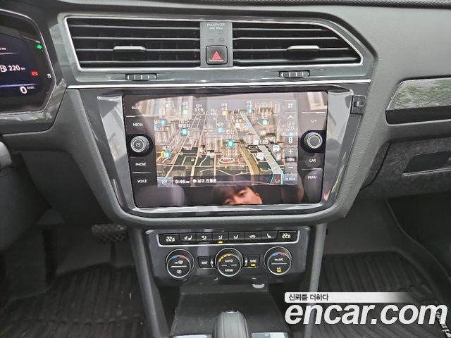 Volkswagen Tiguan 2020 — photo 14