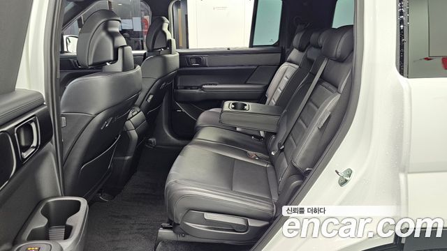 Hyundai Santafe 2024 — photo 18