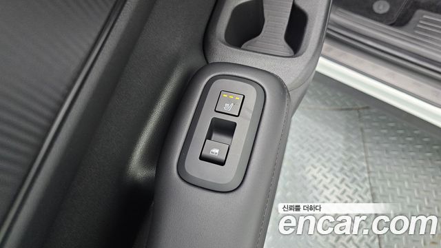 Hyundai Santafe 2024 — photo 29