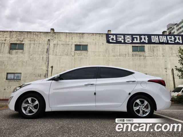 Hyundai AVANTE 2016 — photo 5