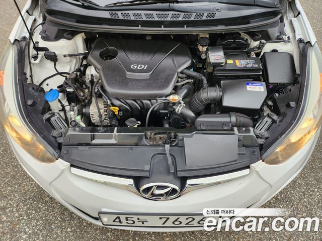 Hyundai AVANTE 2016 — photo 9