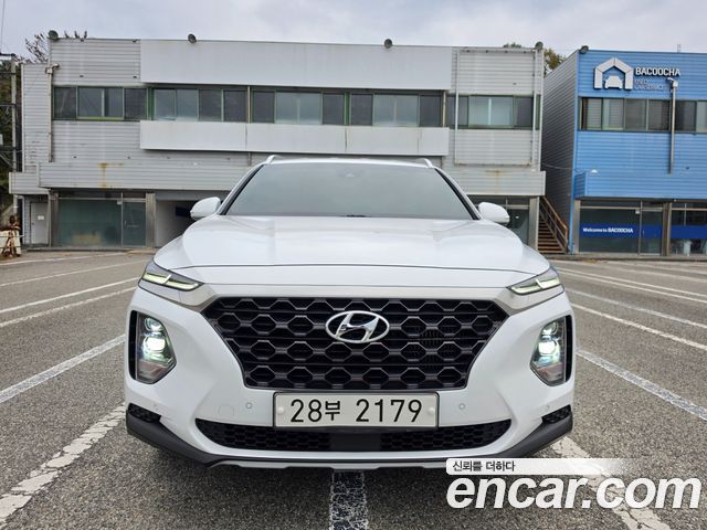 Hyundai Santafe 2019 — photo 1