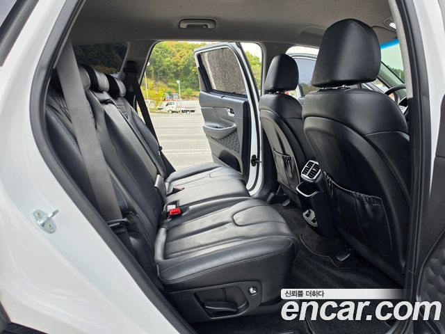 Hyundai Santafe 2019 — photo 12