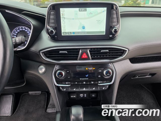Hyundai Santafe 2019 — photo 15