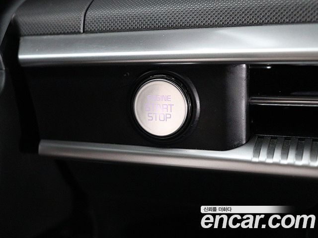 Kia K5 2023 — photo 10