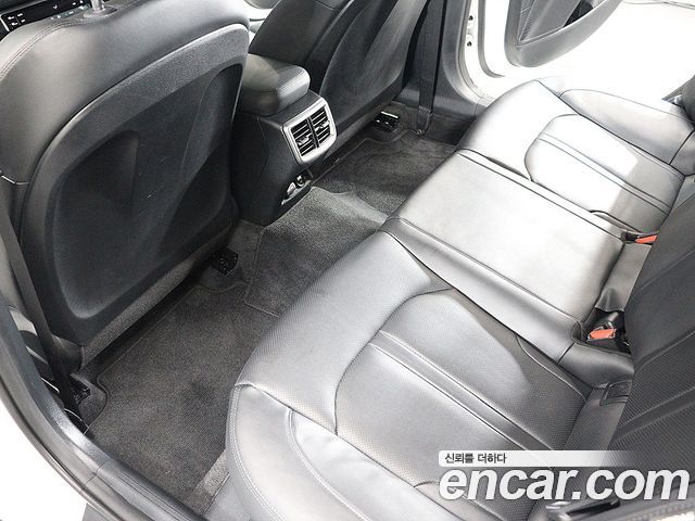 Kia K5 2023 — photo 16